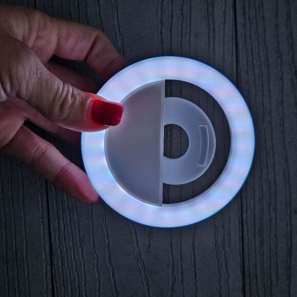 BOWER Phone selfie circle ring light, preloved no box - Picture 16 of 16